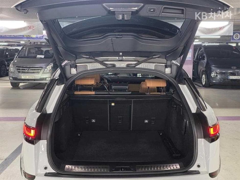 Land Rover Range Rover 벨라3.0 D300 R-Dynamic HSE - 17
