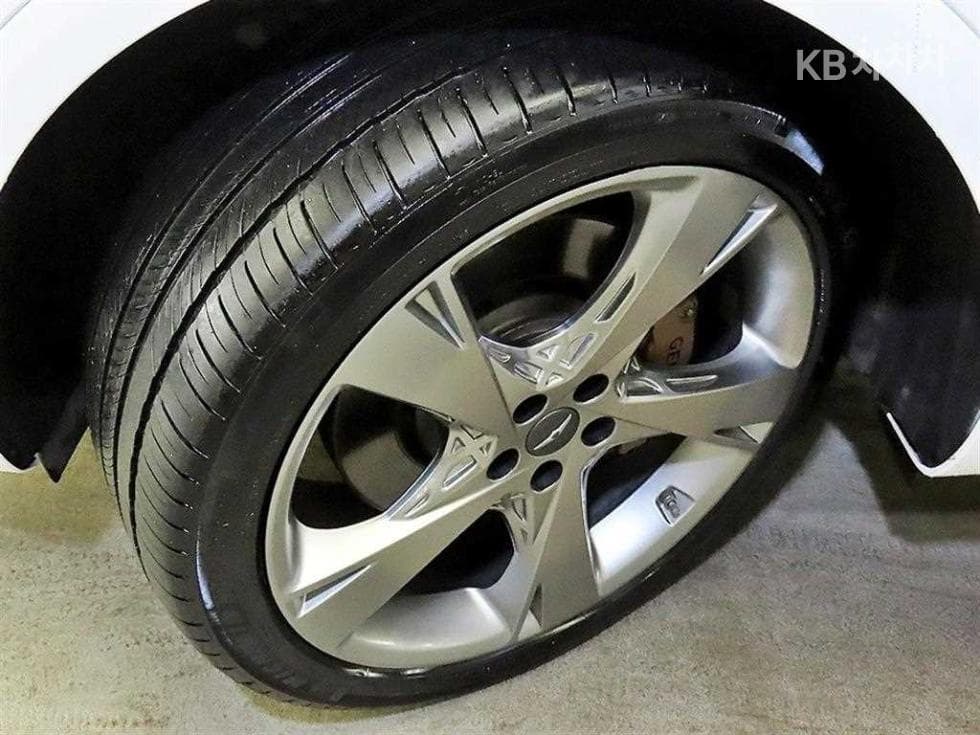 Genesis GV803.5 Turbo Gasoline AWD - 20