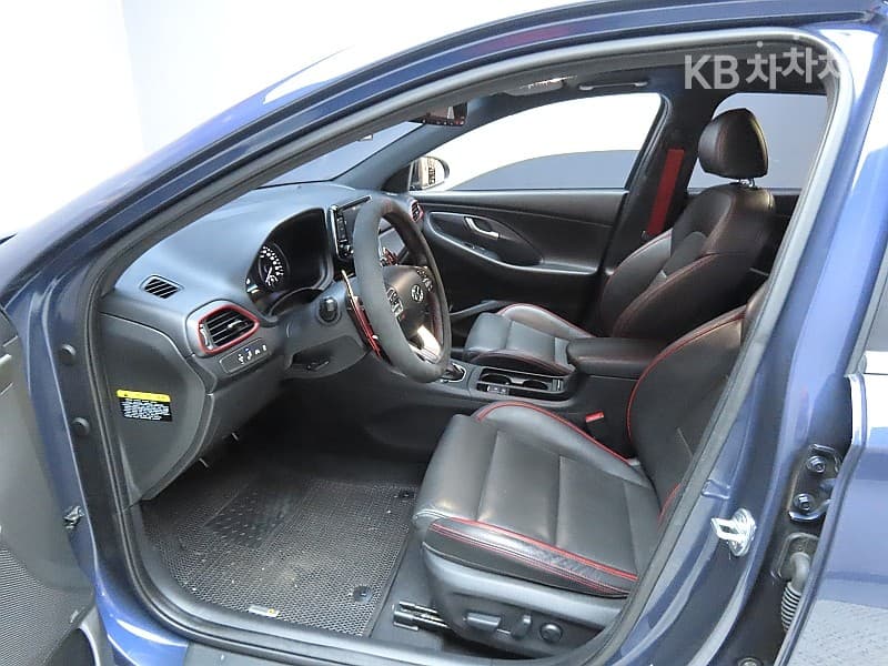 Hyundai i30 (PD)1.6 Turbo 스포츠 Premium - 9