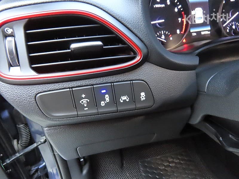 Hyundai i30 (PD)1.6 Turbo 스포츠 Premium - 11