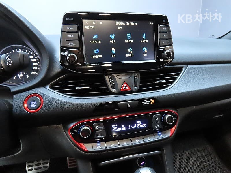 Hyundai i30 (PD)1.6 Turbo 스포츠 Premium - 16