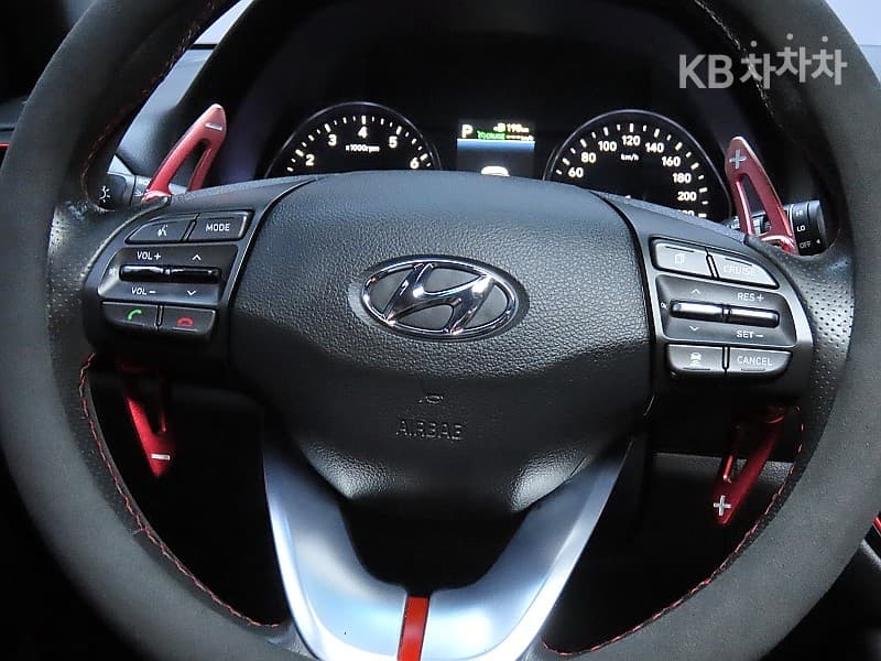 Hyundai i30 (PD)1.6 Turbo 스포츠 Premium - 17