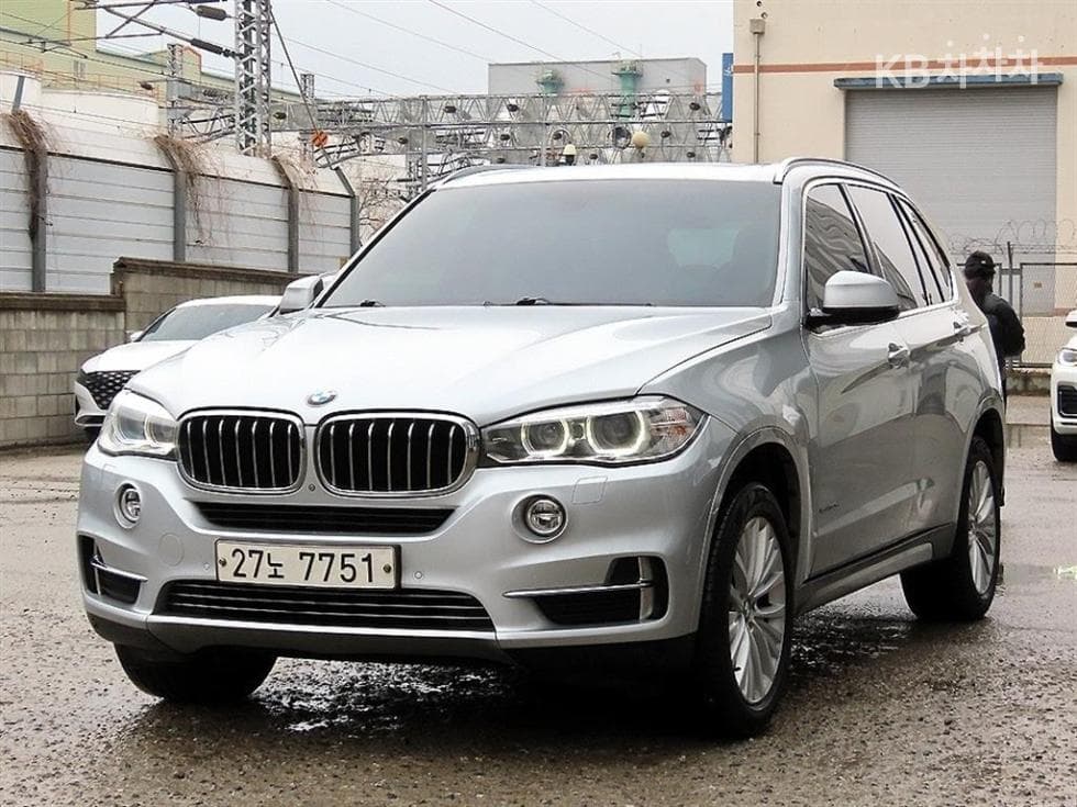 BMW X5 (F15) xDrive 30d Standard - Image 1