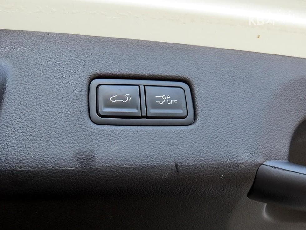 Kia Carnival 4th generationD2.2 9-seater Prestige - 16