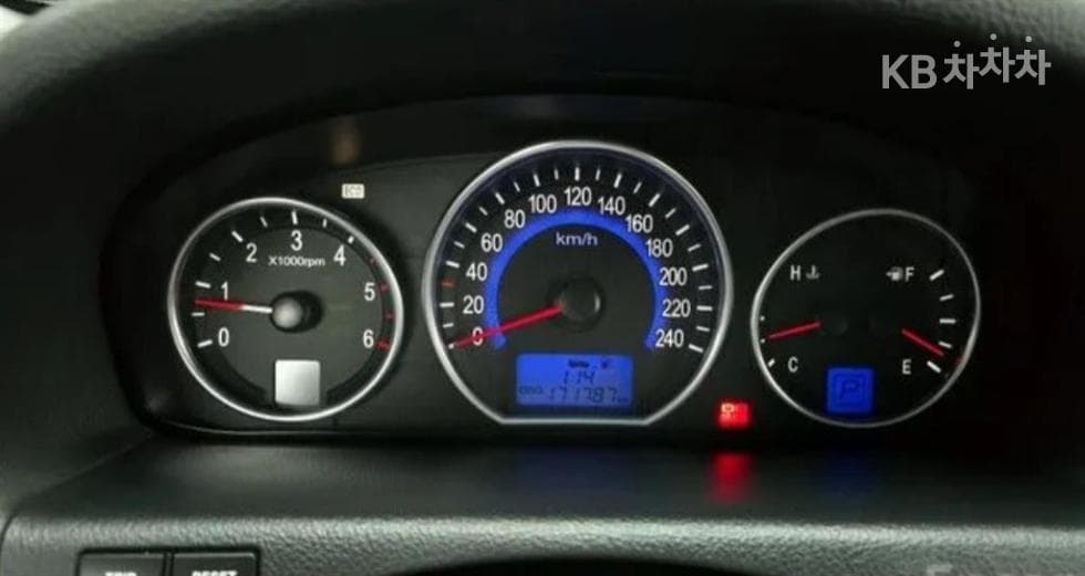 Hyundai 베라Cruze2WD 300X VALUE - 8