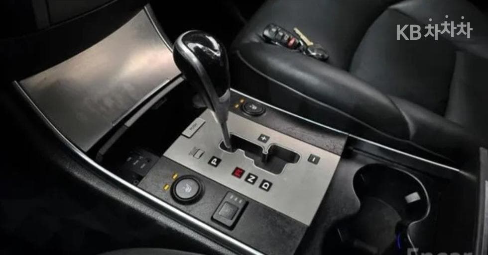 Hyundai 베라Cruze2WD 300X VALUE - 9