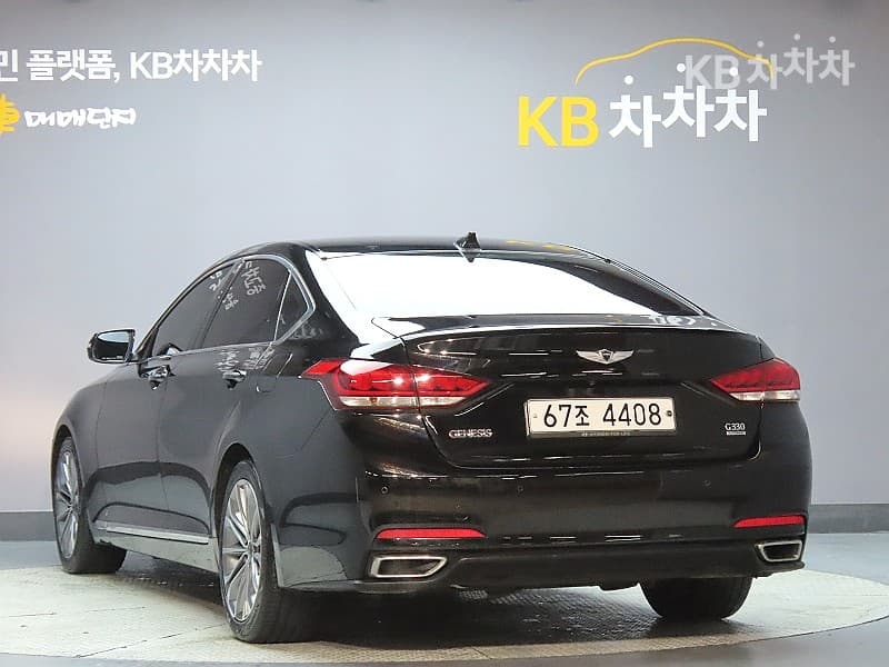 Hyundai GenesisDHG330 Premium AWD - 4