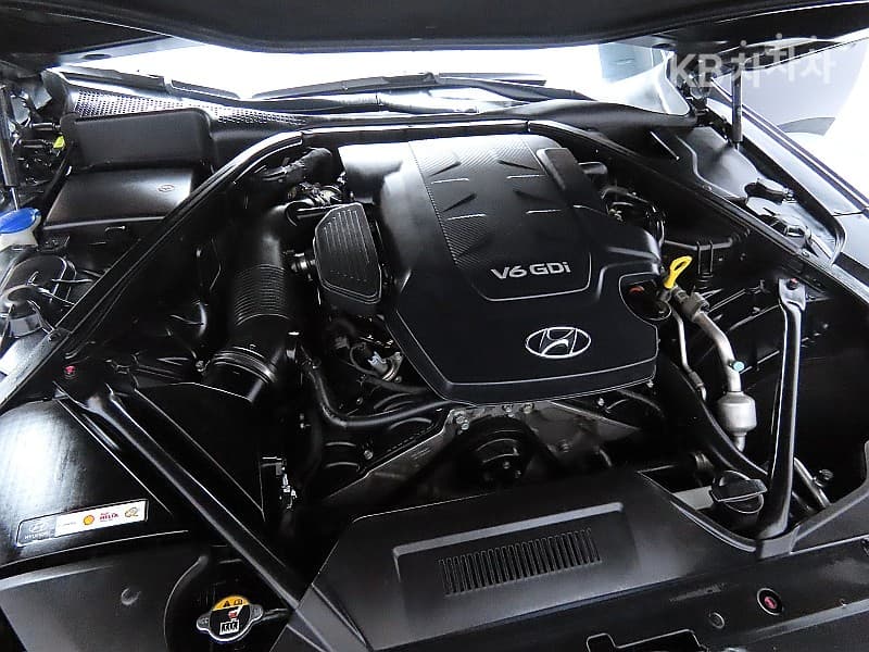 Hyundai GenesisDHG330 Premium AWD - 7