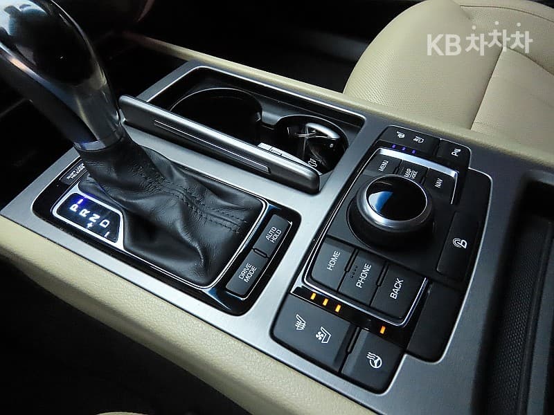 Hyundai GenesisDHG330 Premium AWD - 9