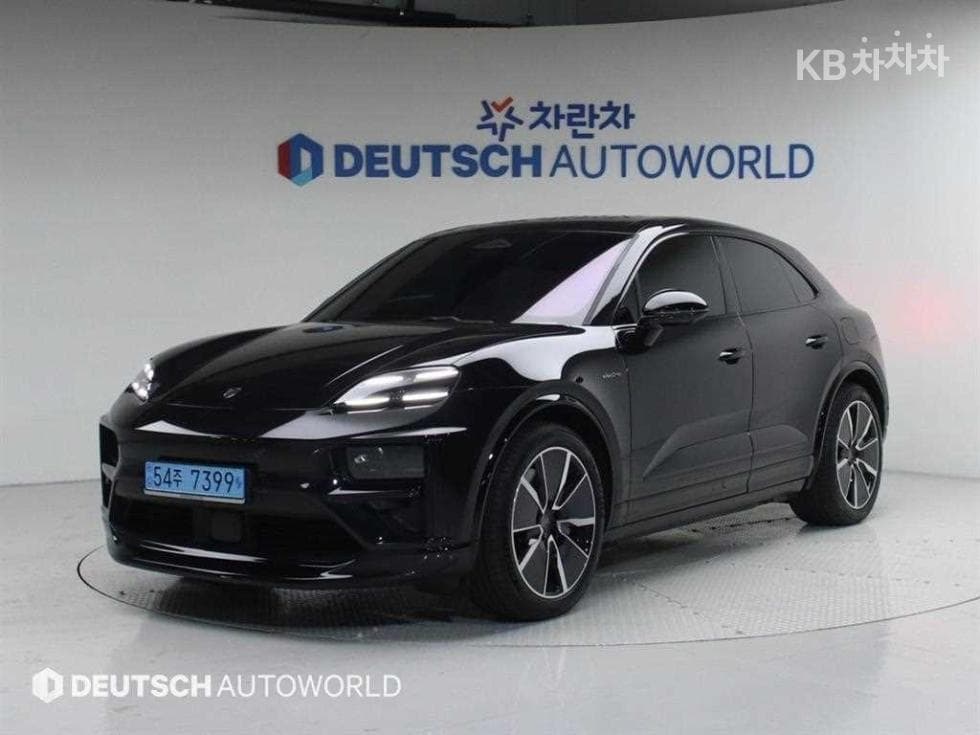 Porsche 마칸 EV Turbo Стандартен - Image 1