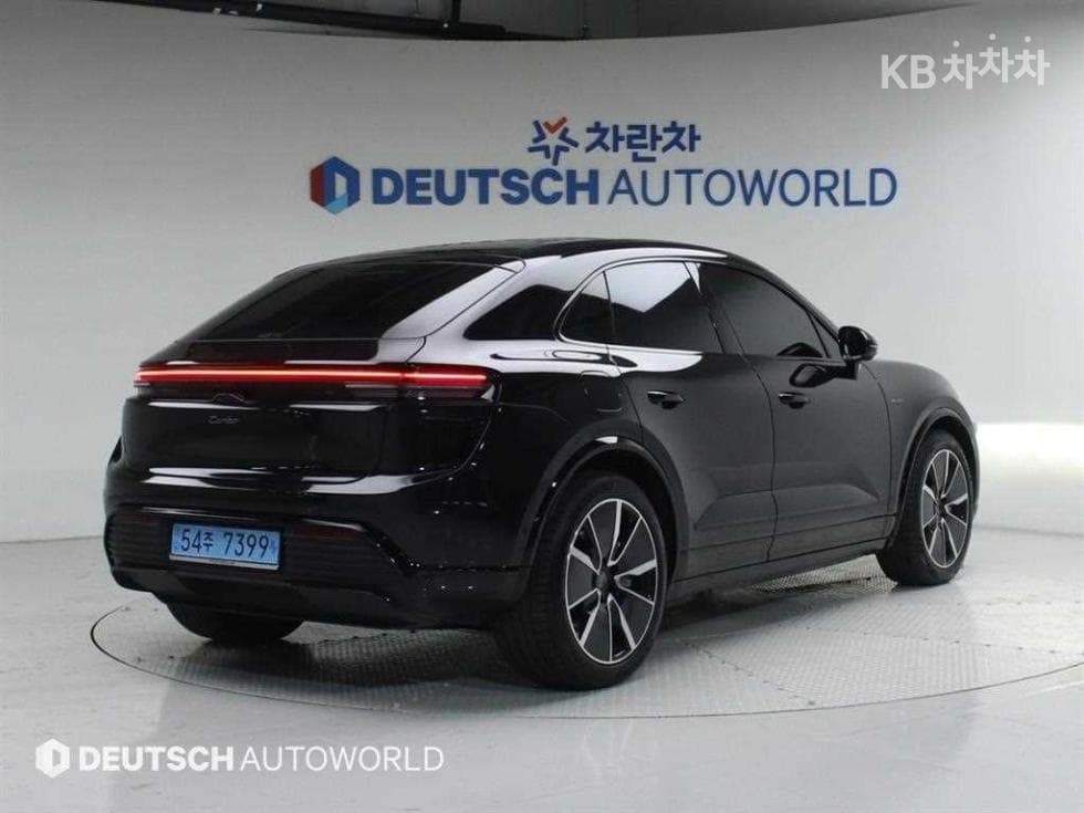 Porsche 마칸 EVTurbo Стандартен - 2