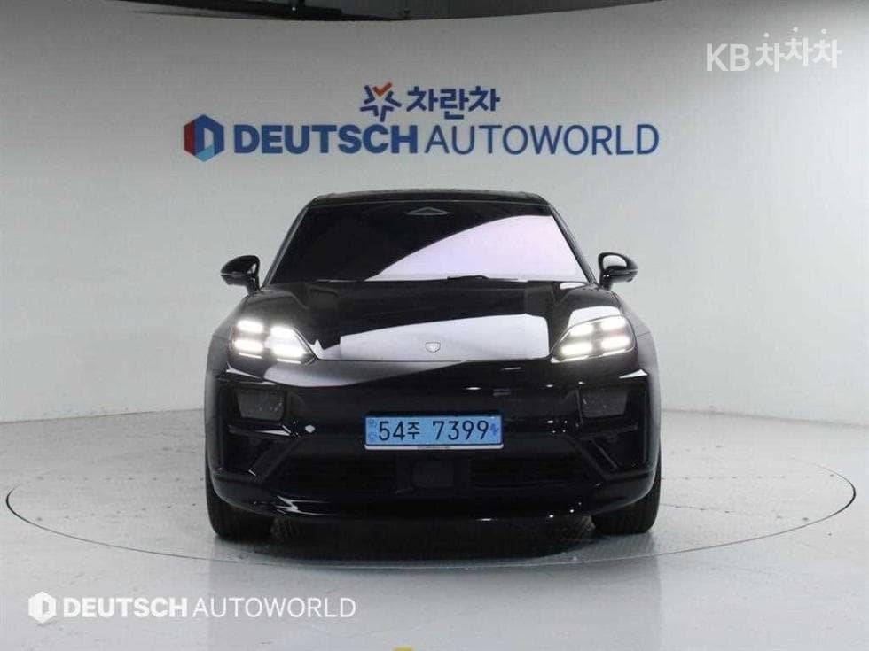 Porsche 마칸 EVTurbo Стандартен - 3