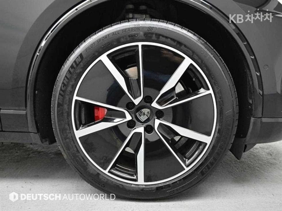 Porsche 마칸 EVTurbo Стандартен - 5
