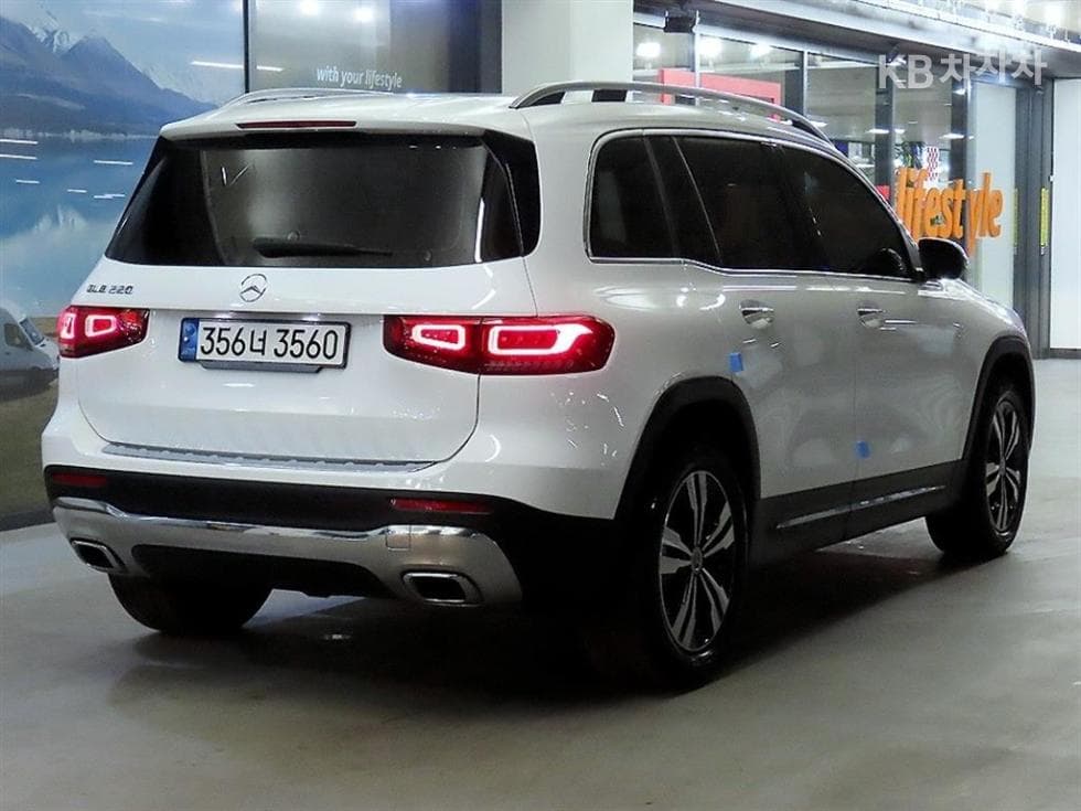 Mercedes-Benz GLB(X247)GLB 220 - 4