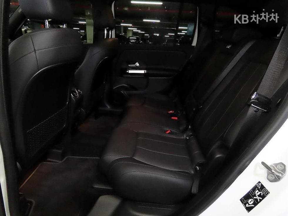 Mercedes-Benz GLB(X247)GLB 220 - 7