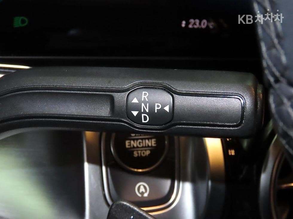 Mercedes-Benz GLB(X247)GLB 220 - 13