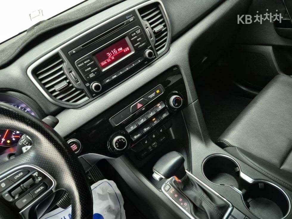 Kia Sportage 4th generationDiesel 2.0 2WD Prestige - 10
