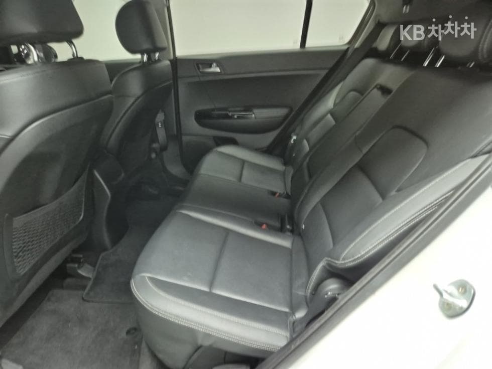 Kia Sportage 4th generationDiesel 2.0 2WD Prestige - 12