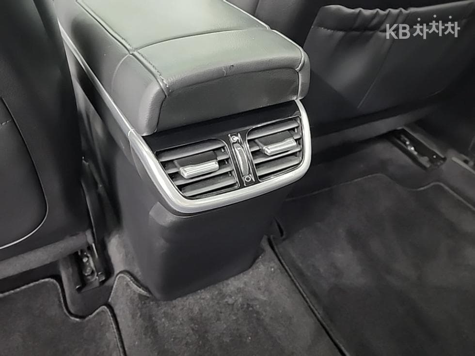 Хюндай The New (фейслифт) Grandeur (Azera)2.5 Premium 초이스 - 13