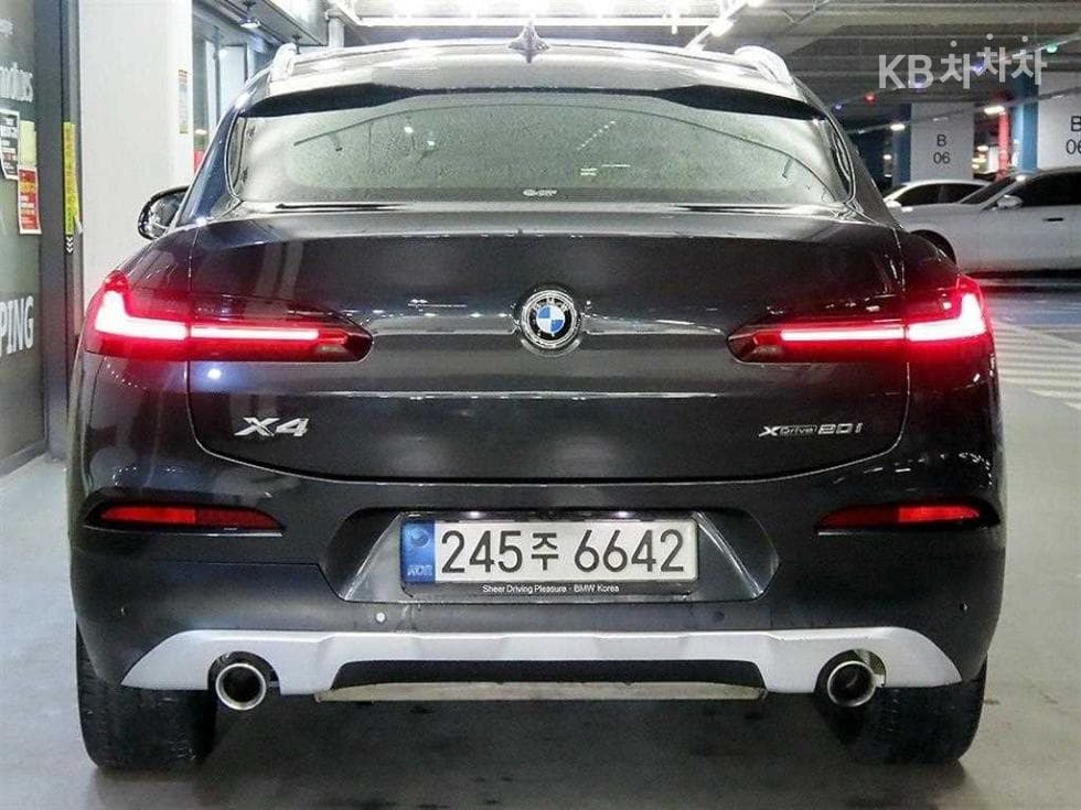 BMW New X4 (G02)xDrive 20i xLine - 5