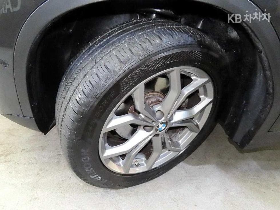 BMW New X4 (G02)xDrive 20i xLine - 20
