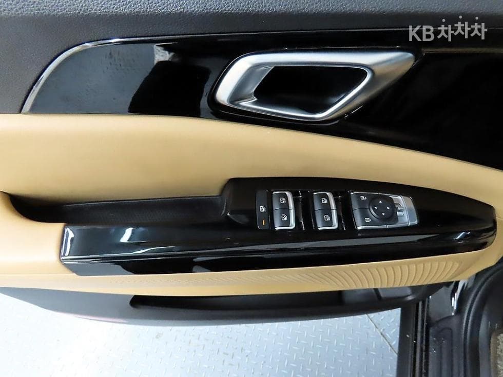 Kia Carnival 4th generationD2.2 7-seater (Limousine) Noblesse - 11