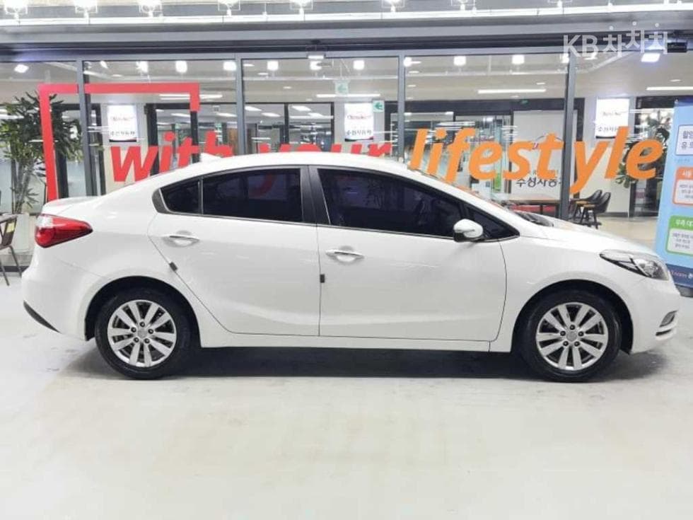 Kia K3Eco (economy trim)Plus - 3