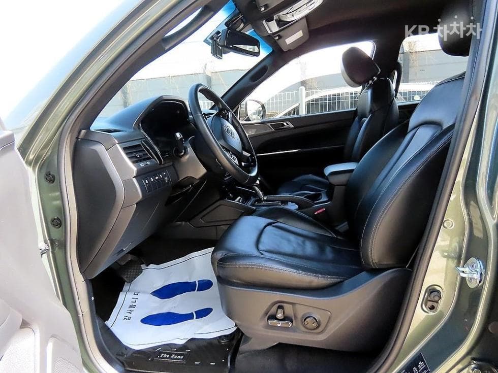 KG Mobility The New (facelift) Rexton 스포츠2.2 4WD Prestige - 6