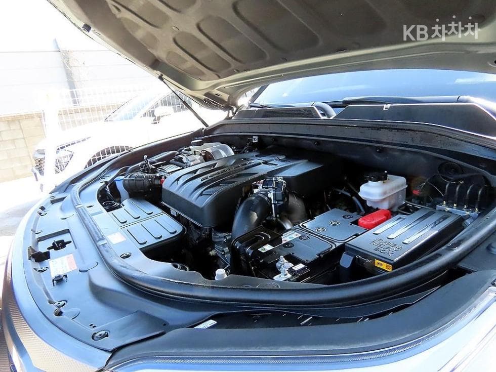 KG Mobility The New (facelift) Rexton 스포츠2.2 4WD Prestige - 19