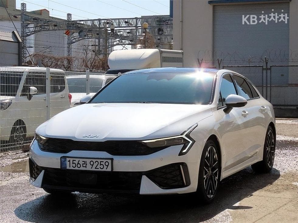 Kia The New (facelift) K5 3rd Gen1.6 Gasoline Turbo Noblesse - 2