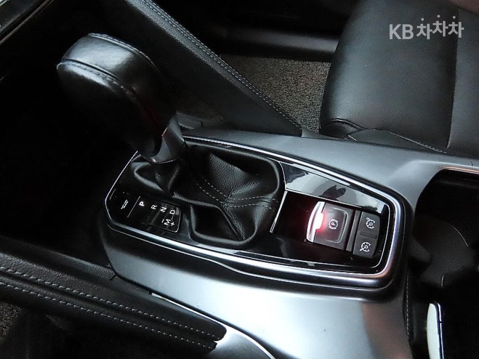 Renault Korea The New (facelift) QM62.0 GDe 2WD LE - 9