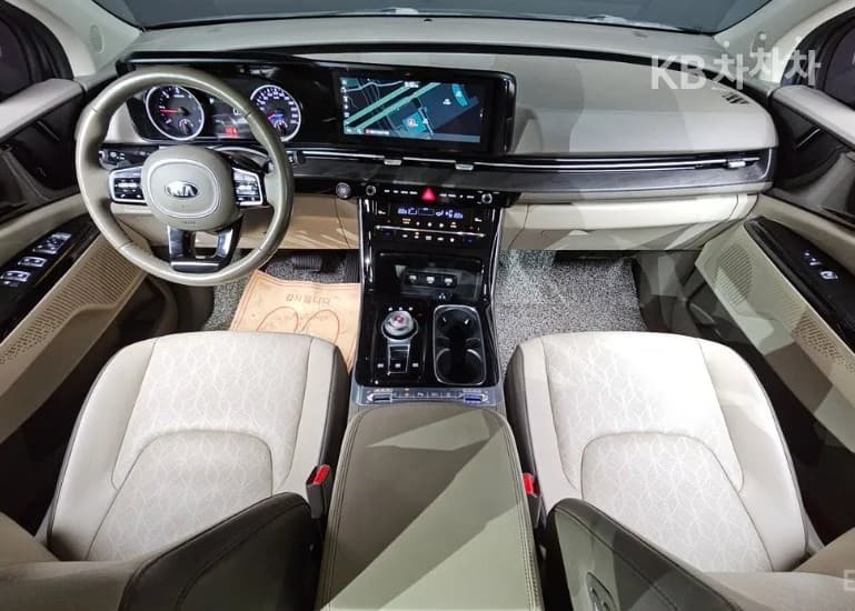 Kia Carnival 4th generationD2.2 9-seater Noblesse - 7