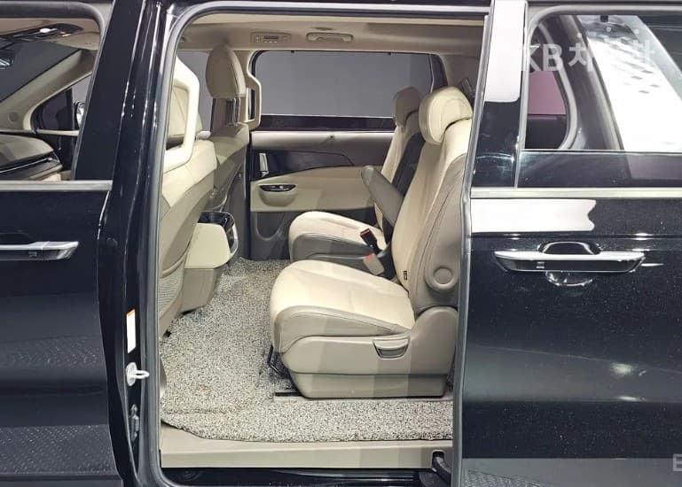 Kia Carnival 4th generationD2.2 9-seater Noblesse - 11