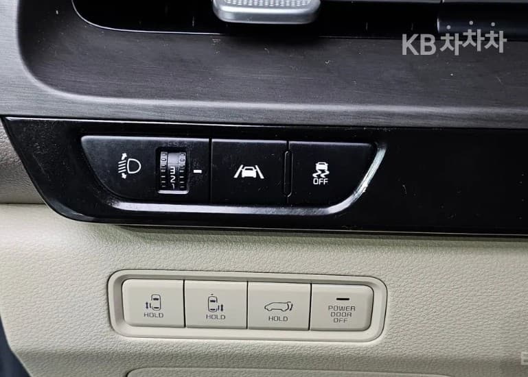 Kia Carnival 4th generationD2.2 9-seater Noblesse - 13