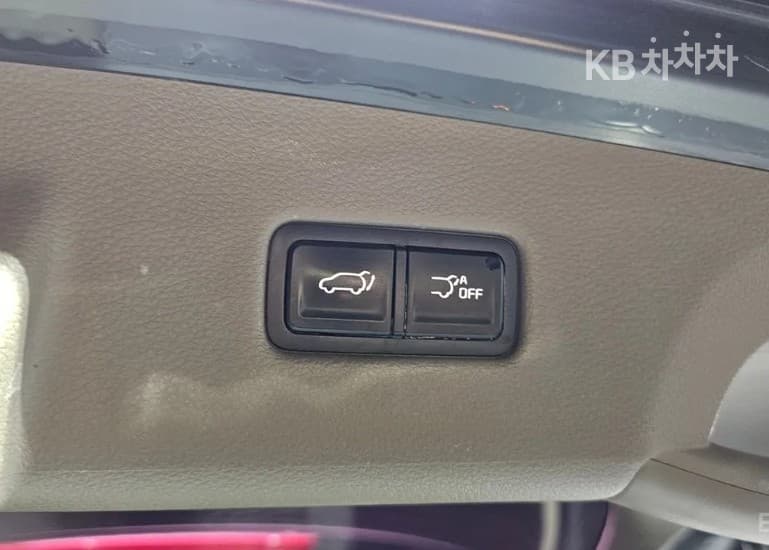 Kia Carnival 4th generationD2.2 9-seater Noblesse - 20