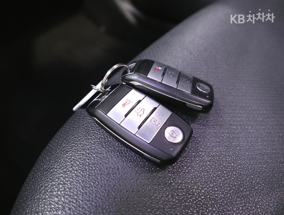 Киа The New (фейслифт) K5LPI Deluxe Стандартен - 10