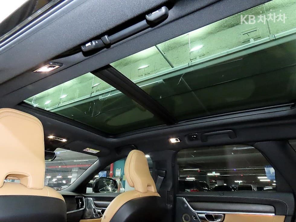 Volvo V90 CCD5 Pro AWD - 15