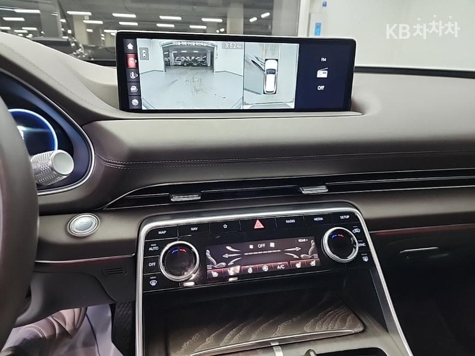 Genesis GV803.5 Turbo Gasoline AWD - 10
