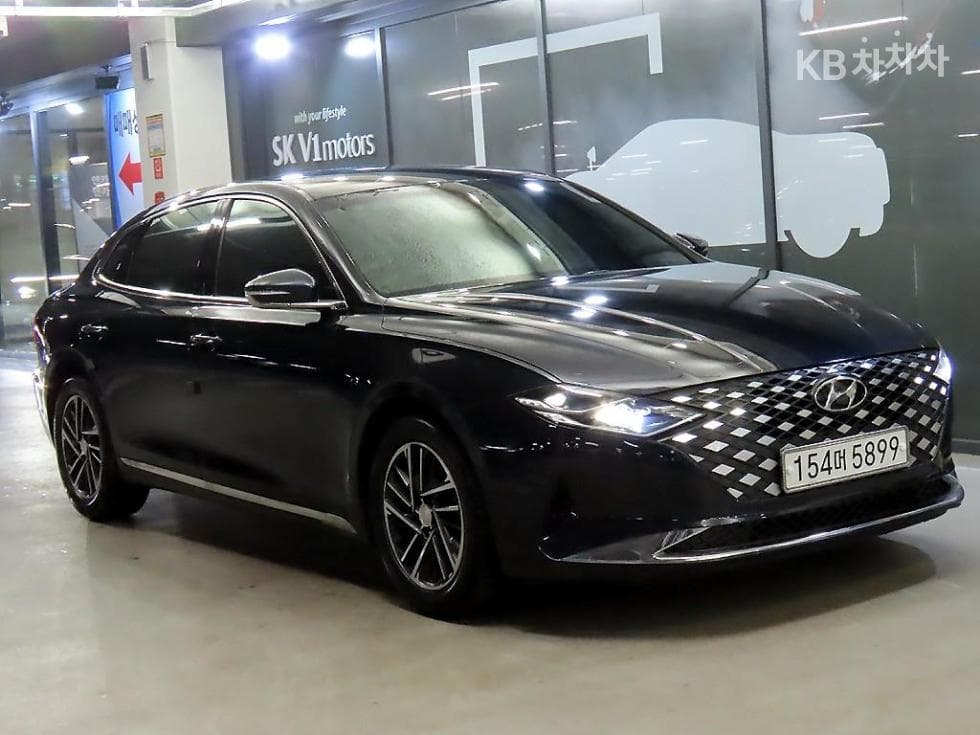 Hyundai The New (facelift) Grandeur (Azera) 2.5 Premium - Image 1