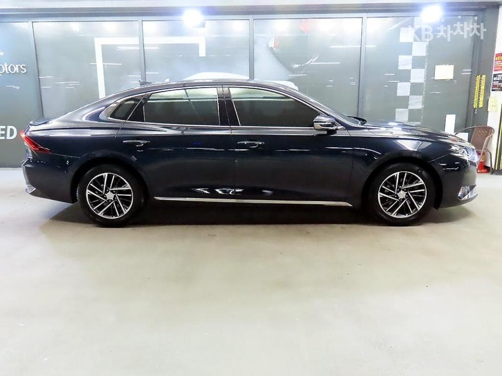 Hyundai The New (facelift) Grandeur (Azera)2.5 Premium - 3