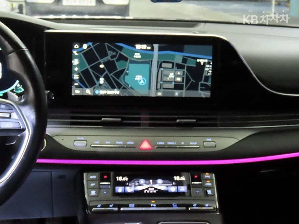 Hyundai The New (facelift) Grandeur (Azera)2.5 Premium - 11