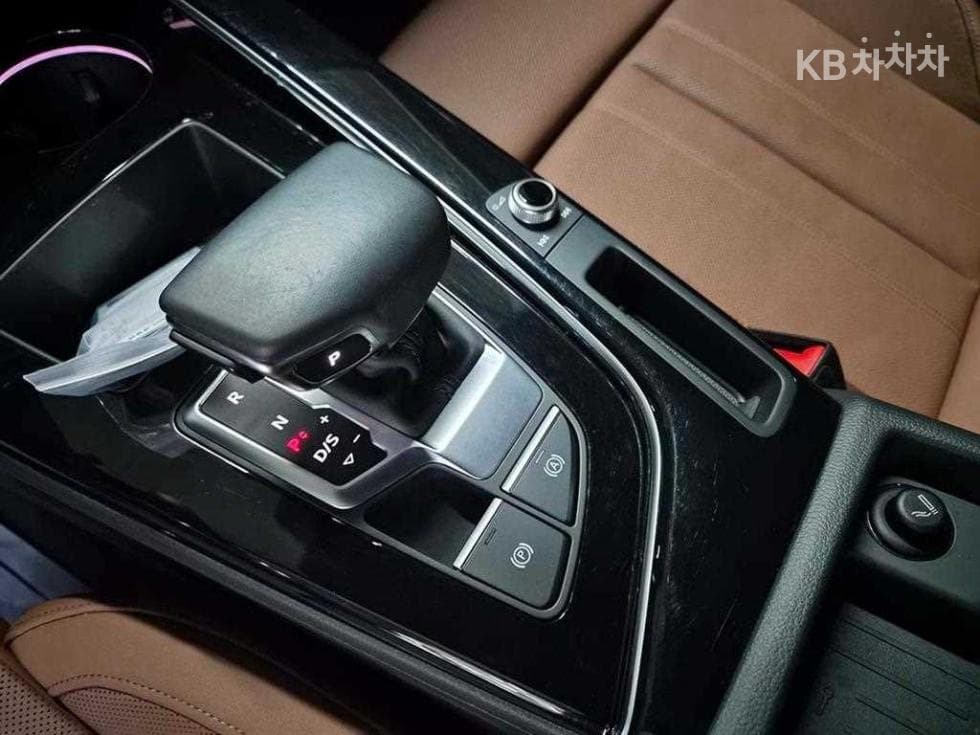 Audi A4 (B9)40 TFSI Premium - 11