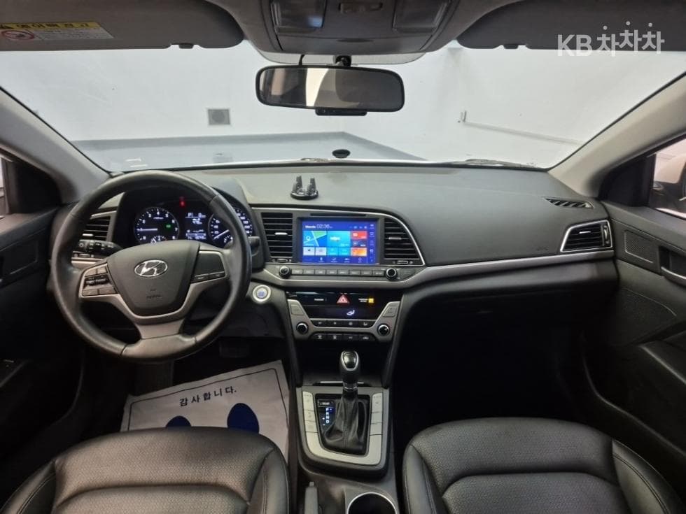 Хюндай Avante (Elantra)AD1.6 GDi Смарт Специал (специален признак/издание) - 7
