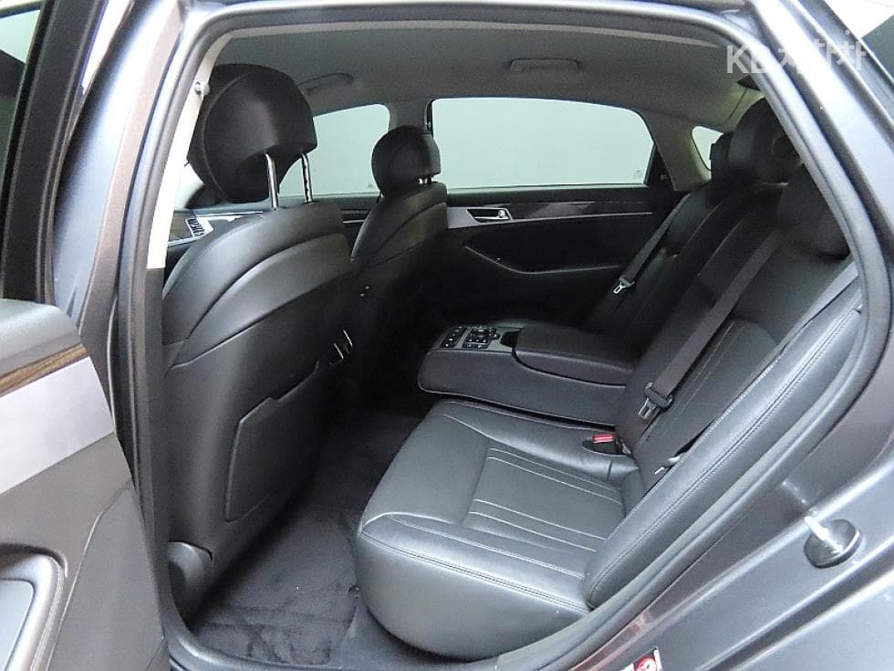 Дженезис G803.3 GDI AWD Лукс - 11