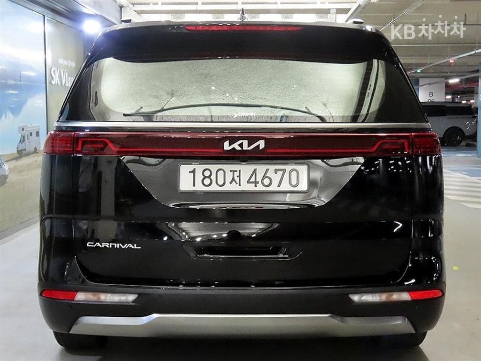 Kia Carnival 4th generationD2.2 9-seater Signature - 5