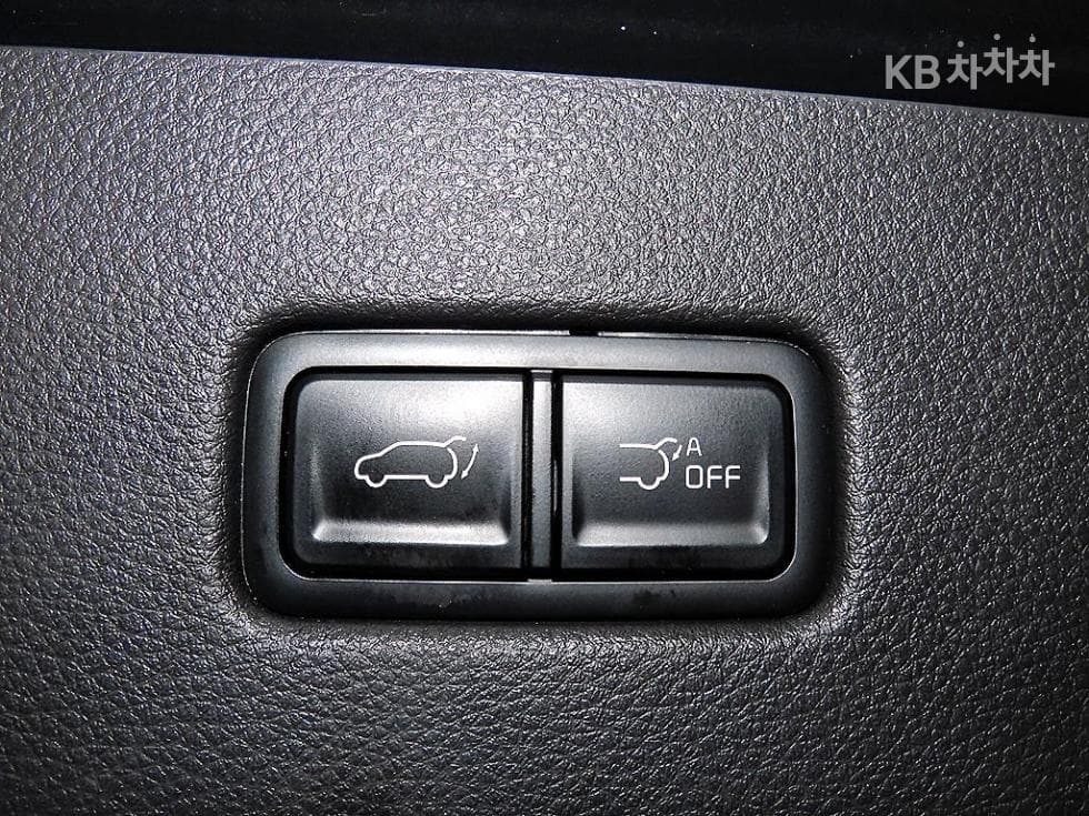 Kia Carnival 4th generationD2.2 9-seater Signature - 15