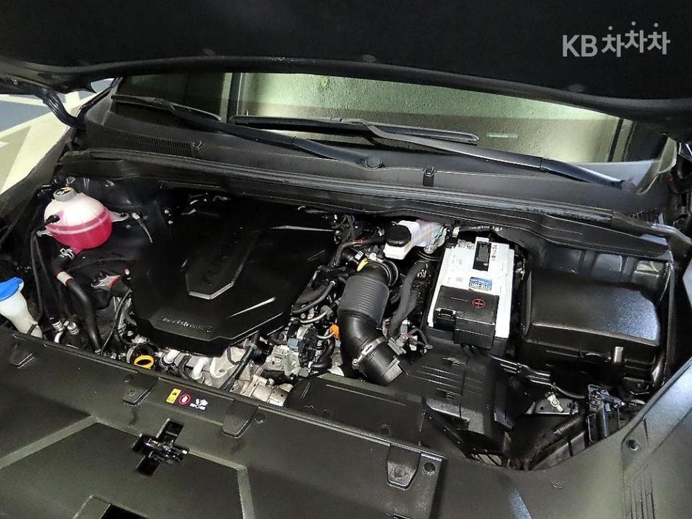 Kia Carnival 4th generationD2.2 9-seater Signature - 19