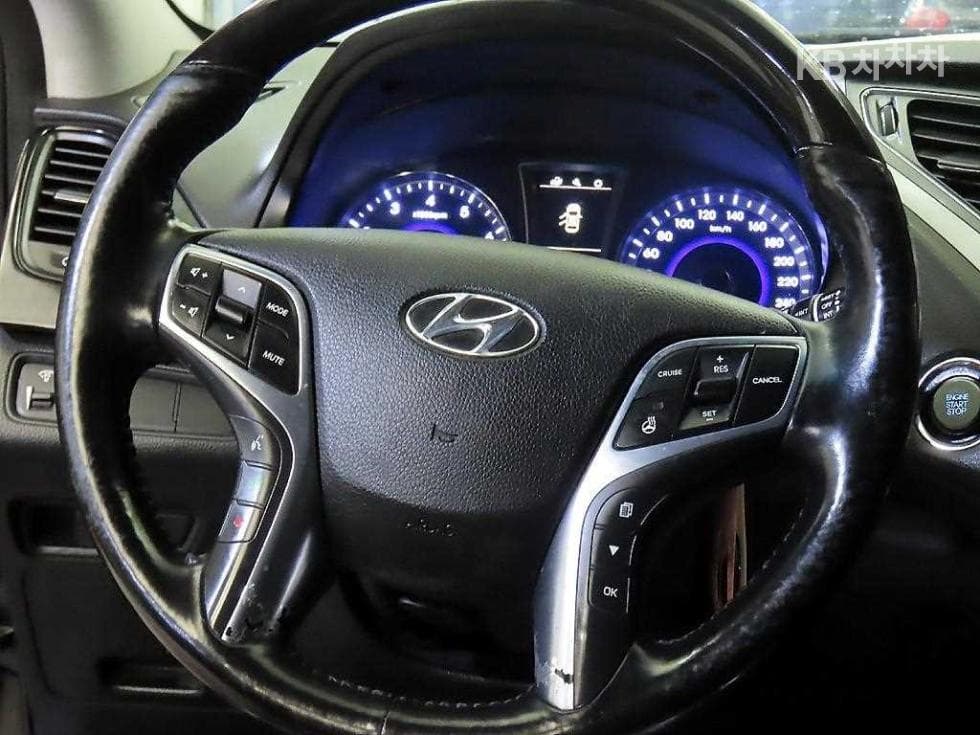Hyundai Grandeur (Azera)HGLPG HG300 Modern - 8