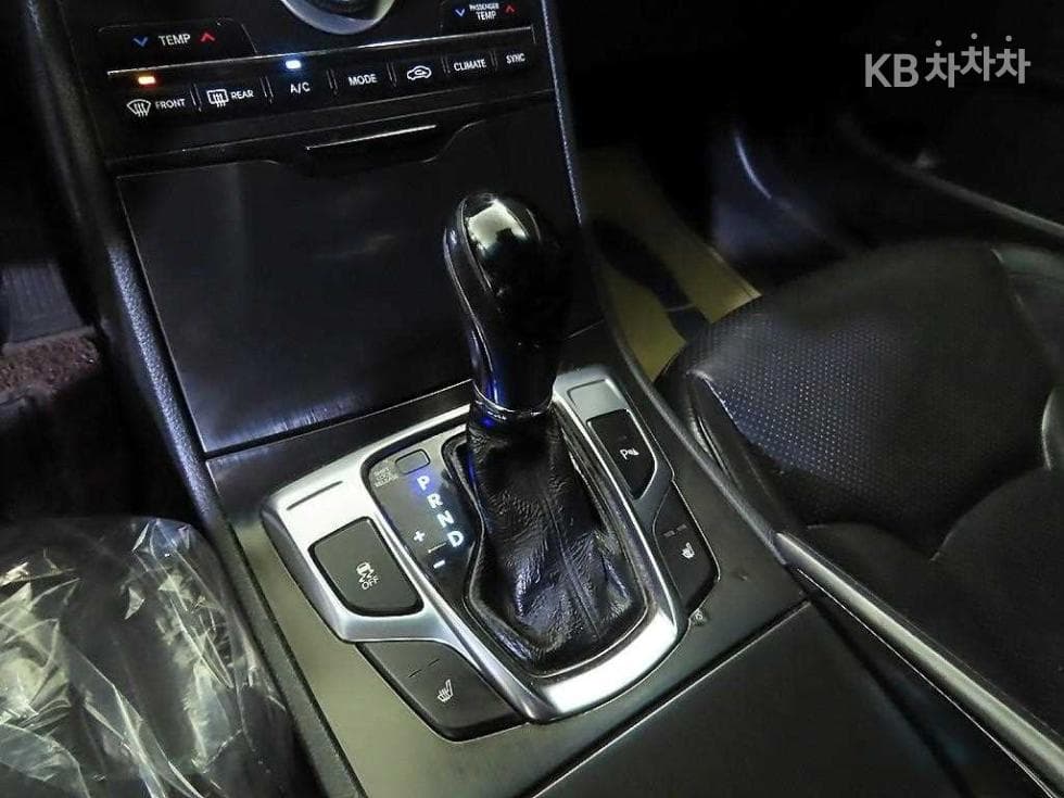 Hyundai Grandeur (Azera)HGLPG HG300 Modern - 12