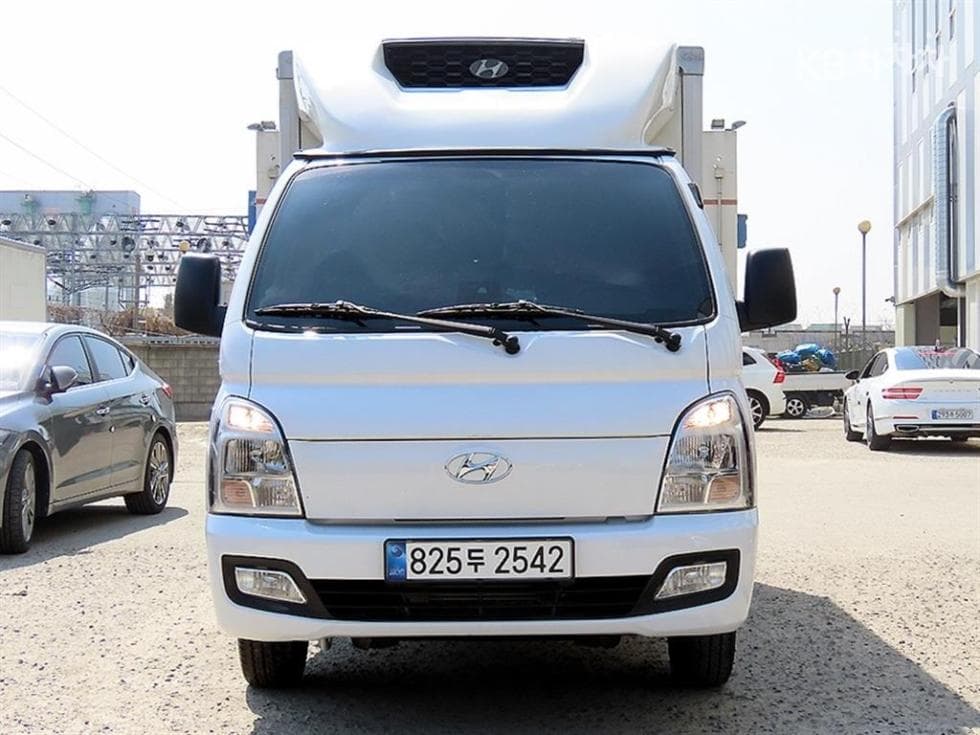 Hyundai Porter 2 Extra Long Super Cab 하이냉동Top (Cargo)차 PLUS 트윈컴프 - Image 1